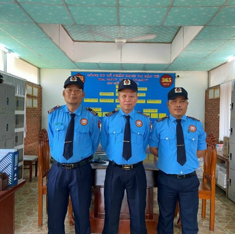 Bảo vệ VIP & hộ tống
